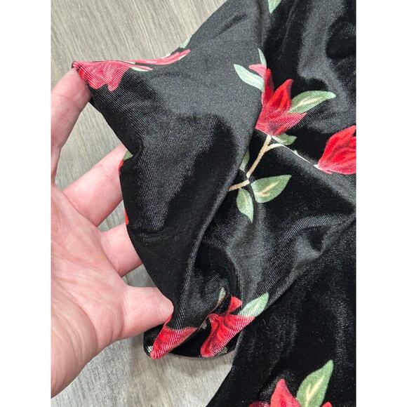 Draper James Women's Floral Velvet Shift Dress in Poinsettia Red Black Size XL - Picture 6 of 13